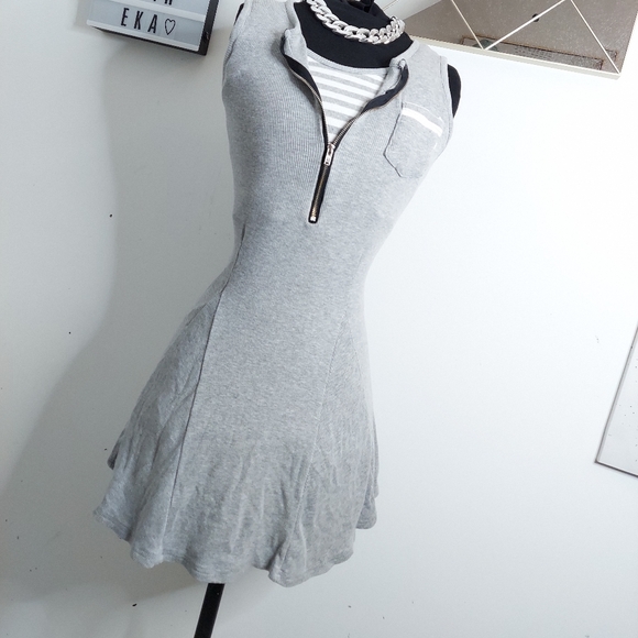 Grey sporty dress - Picture 5 of 13
